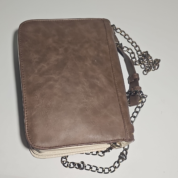  Hot Topic "The Craft" Invocation of the Spirit book-style cross-body bag - Picture 4 of 7